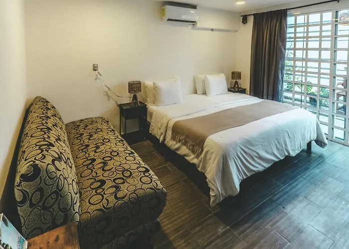 La Perle Noire - Dive Inn Cozumel